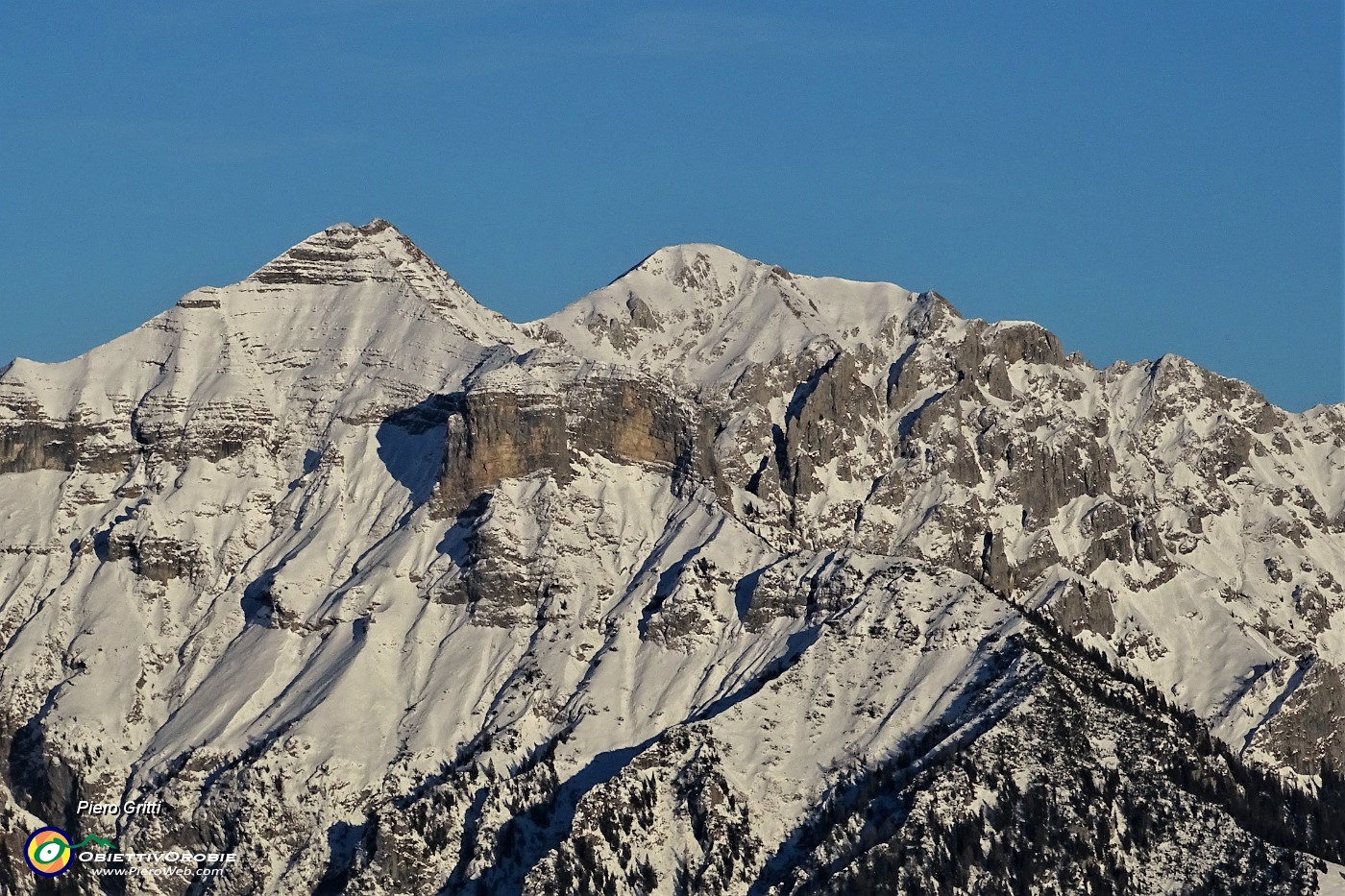 62 Zoom verso il Monte Secco.JPG